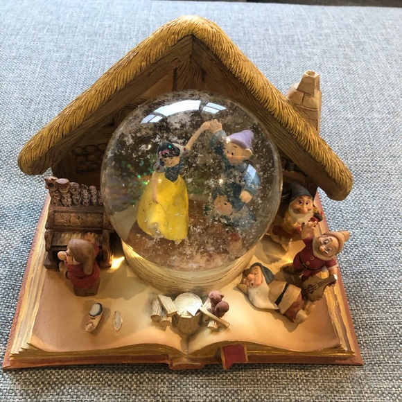 Disney Accessories Hallmark Rare Wonders Within Collection 22 Snow